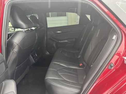 Used 2022 Toyota Avalon XLE image 31