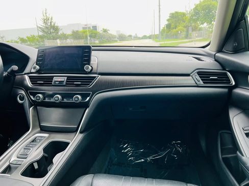 Used 2021 Honda Accord Touring image 14