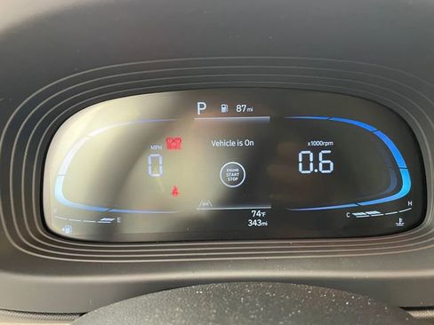 New 2025 Hyundai Venue SEL image 3