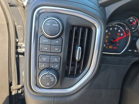 Used 2021 Chevrolet Silverado 1500 LT Trail Boss w/ Convenience Package II AWD/4WD image 24