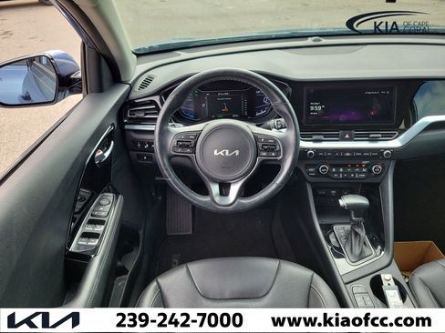 Certified 2022 Kia Niro EX Premium FWD image 16