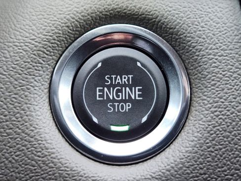 Used 2026 Chevrolet Colorado ZR2 w/ Technology Package image 20