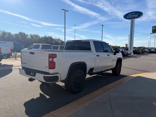 Used 2024 Chevrolet Silverado 2500 LTZ w/ LTZ Plus Package AWD/4WD image 5