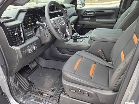 New 2026 GMC Sierra 1500 AT4 w/ AT4 Premium Package AWD/4WD image 5