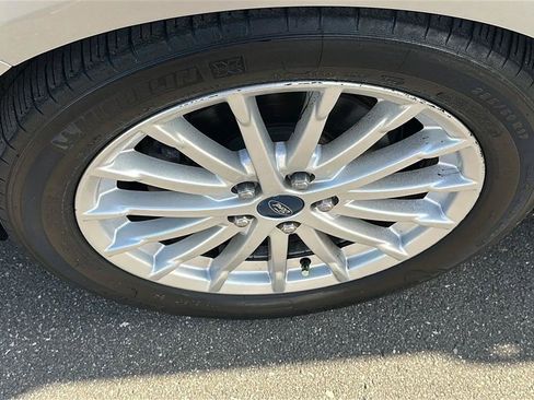Used 2013 Ford C-MAX SE FWD image 18
