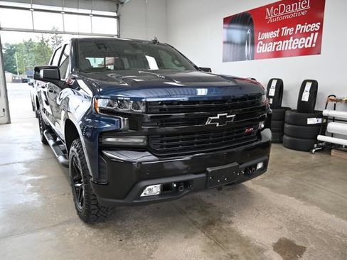 Used 2020 Chevrolet Silverado 1500 LT Trail Boss AWD/4WD image 3