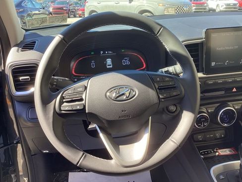 New 2026 Hyundai Venue SEL FWD image 32
