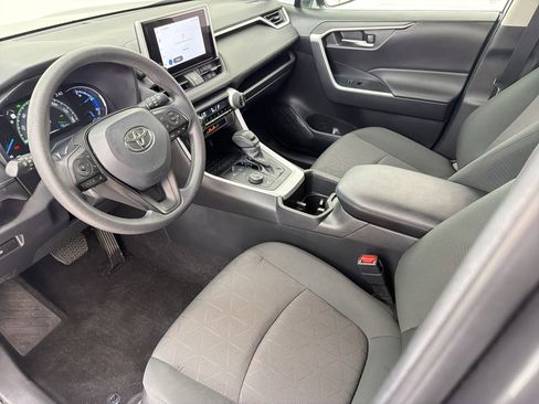 Used 2024 Toyota RAV4 XLE image 23