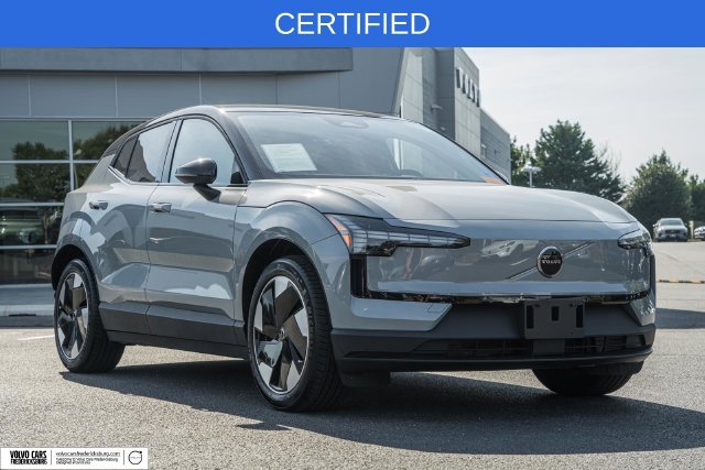 Certified 2025 Volvo EX30 Plus w/ Protection Package Premier AWD/4WD image 1