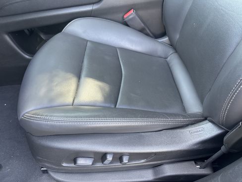 Used 2024 Cadillac XT6 Premium Luxury image 27