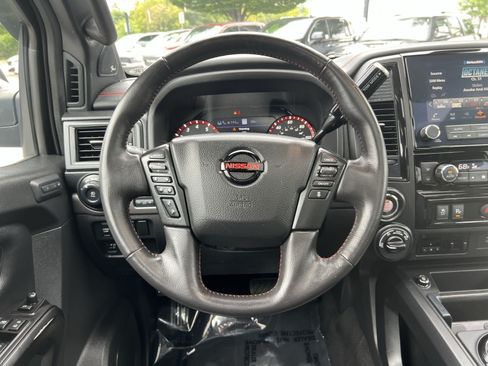 Used 2021 Nissan Titan PRO-4X w/ Pro-4x Convenience Package AWD/4WD image 16