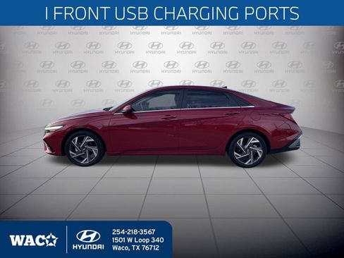 Used 2024 Hyundai Elantra SEL w/ Convenience Package image 10