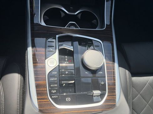 Used 2026 BMW X7 xDrive40i image 19