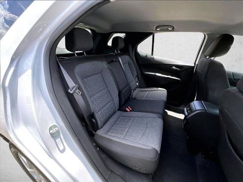 Used 2022 Chevrolet Equinox LT FWD image 28