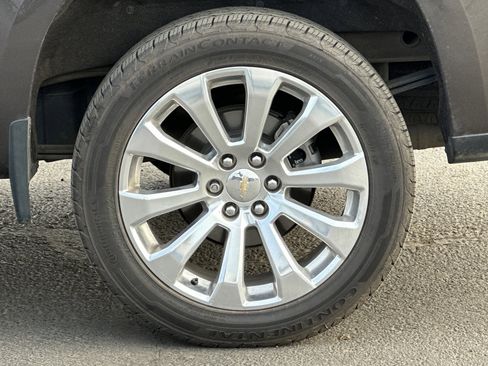 Used 2021 Chevrolet Silverado 1500 High Country w/ Technology Package image 26