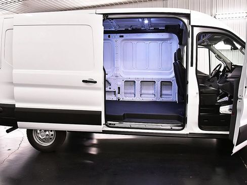 New 2026 Ford Transit 250 148 Medium Roof Extended AWD image 26