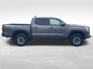 Used 2019 Toyota Tacoma TRD Off-Road w/ Technology Package AWD/4WD video 2