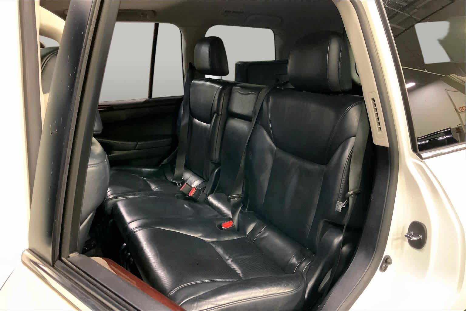 Used 2013 Lexus LX 570 4WD image 21