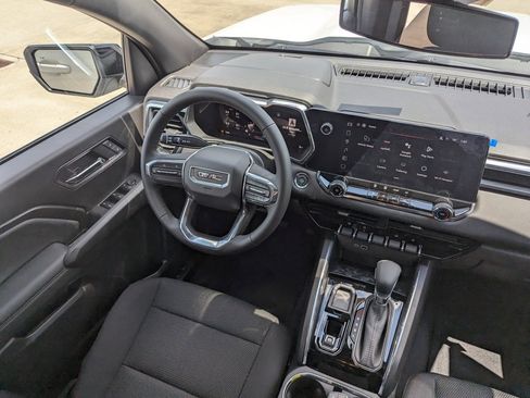 New 2026 GMC Canyon Elevation image 17