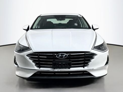 Used 2021 Hyundai Sonata SE w/ Cargo Package FWD image 2