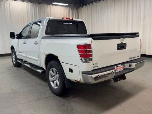 Used 2013 Nissan Titan SV image 9