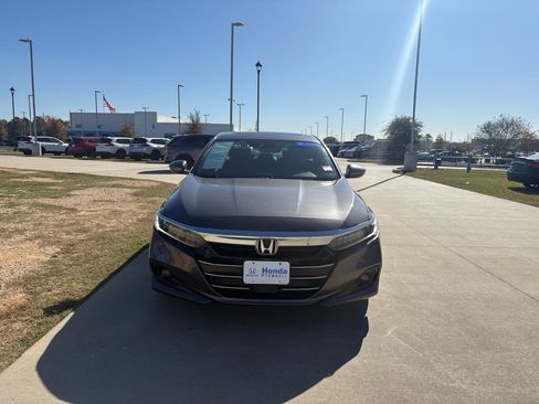 Certified 2021 Honda Accord EX-L image 3