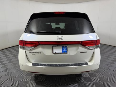 Used 2017 Honda Odyssey Touring image 8