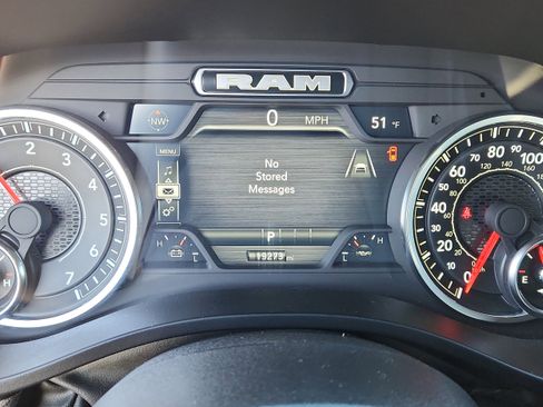 Used 2025 RAM 1500 Laramie image 15