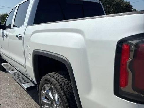 Used 2018 GMC Sierra 1500 SLT AWD/4WD image 4