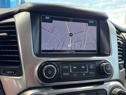 Certified 2020 Chevrolet Suburban Premier w/ Premier 6.2L Value Package image 18