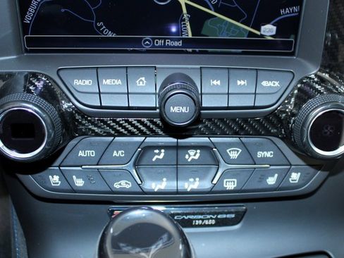 Used 2018 Chevrolet Corvette Z06 w/ Carbon 65 Edition image 20