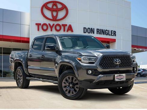 Used 2022 Toyota Tacoma Limited w/ Nightshade Package AWD/4WD image 1