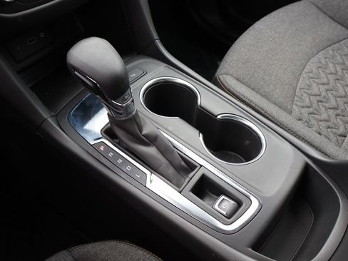 Used 2024 Chevrolet Equinox LT w/ LPO, Floor Liner Package image 22