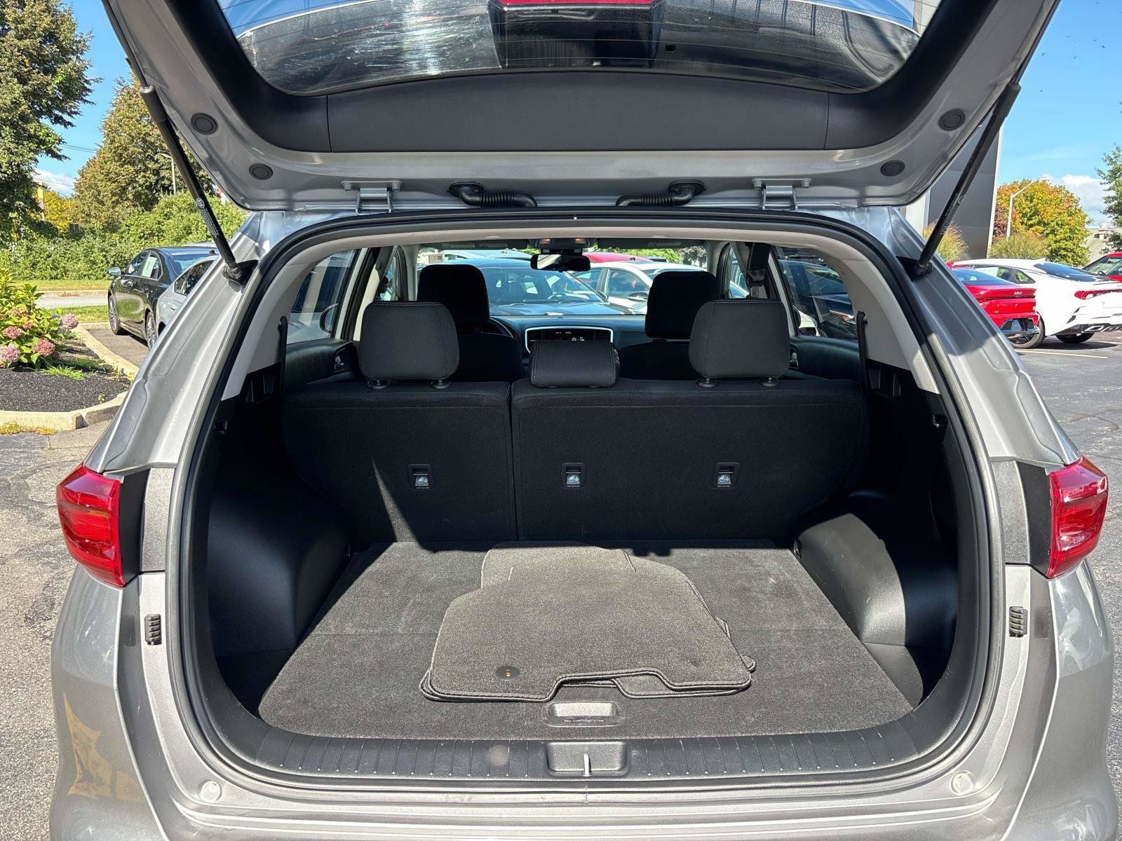 Used 2022 Kia Sportage LX FWD image 14