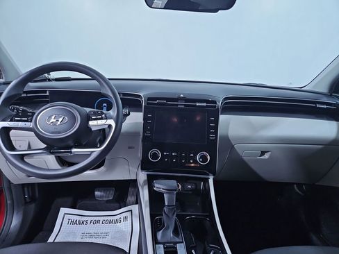 Certified 2024 Hyundai Tucson SE image 14