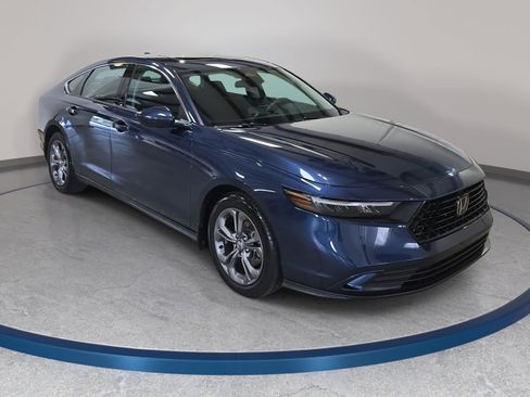 Certified 2024 Honda Accord EX image 4