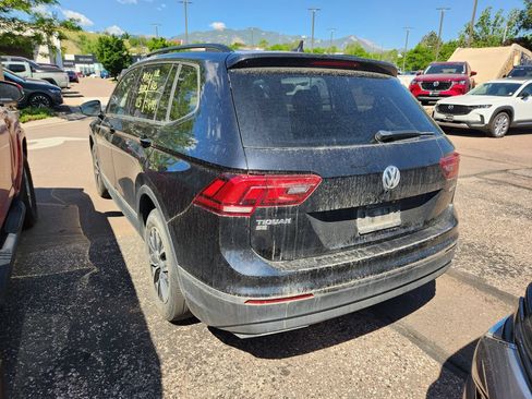 Used 2021 Volkswagen Tiguan SE w/ Panoramic Sunroof Package AWD/4WD image 8