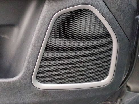 Used 2019 Jeep Compass Limited AWD/4WD image 16