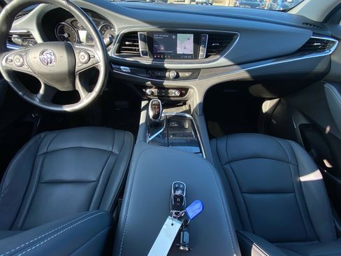 Used 2020 Buick Enclave Premium w/ Sun and Sites Package image 23