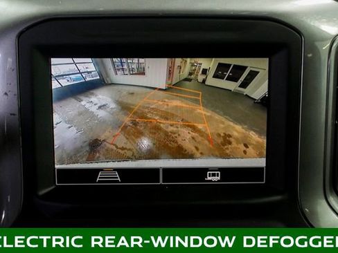 Used 2022 Chevrolet Silverado 1500 Custom image 12