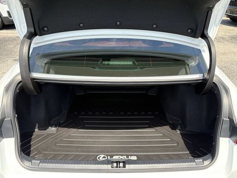 Used 2022 Lexus IS 350 F Sport RWD image 15