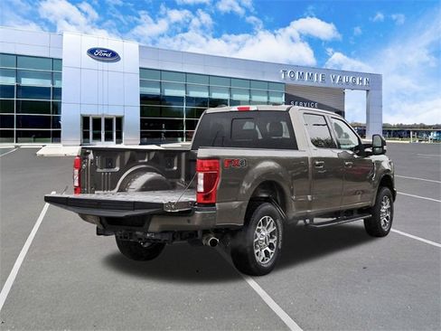 Used 2022 Ford F250 Lariat w/ Lariat Ultimate Package image 3