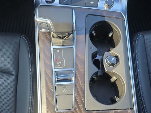 Used 2023 Audi A6 Premium Plus w/ Premium Plus Package image 11