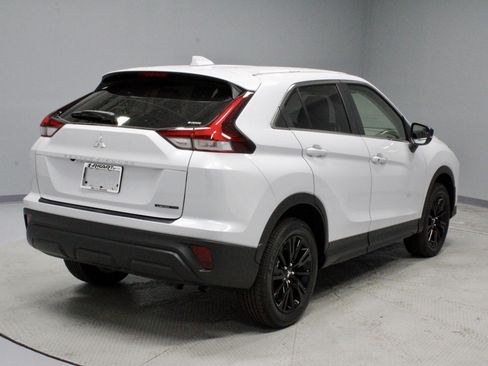 New 2026 Mitsubishi Eclipse Cross LE image 8