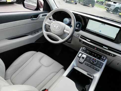 Used 2023 Hyundai Palisade Calligraphy w/ Cargo Package AWD/4WD image 9