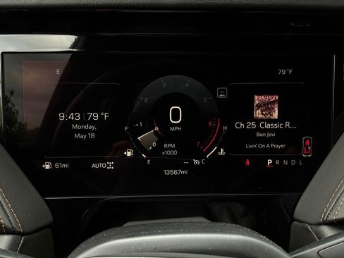 Used 2025 GMC Yukon AT4 w/ AT4 Premium Package AWD/4WD image 48