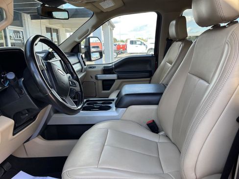 Certified 2021 Ford F250 Lariat w/ Chrome Package image 15