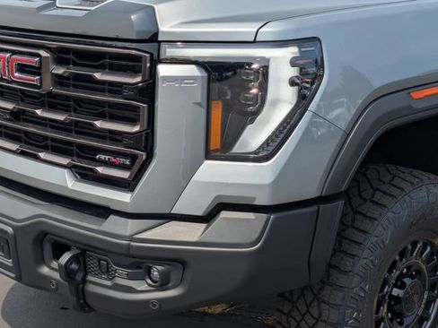 New 2026 GMC Sierra 2500 AT4X w/ AT4X AEV Edition AWD/4WD image 9