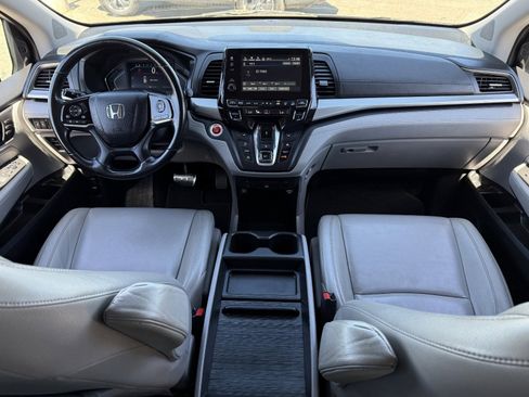 Used 2018 Honda Odyssey Touring image 16