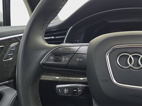Certified 2025 Audi Q7 2.0T Premium Plus w/ Premium Plus Package image 18